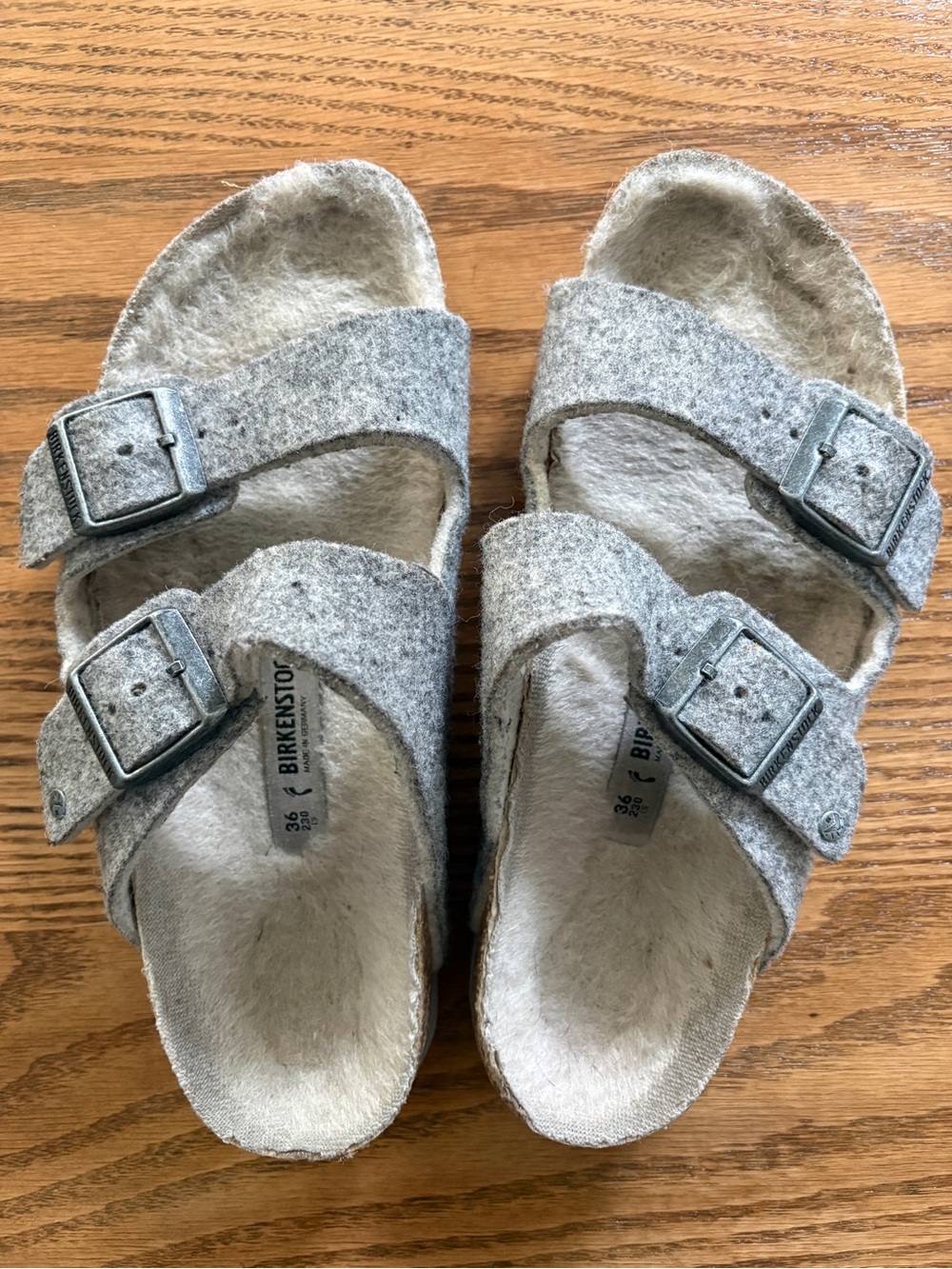 Birkenstock Arizona Happy Lamb Wool Felt Shearling Sandals Grey Size 36 / US 5